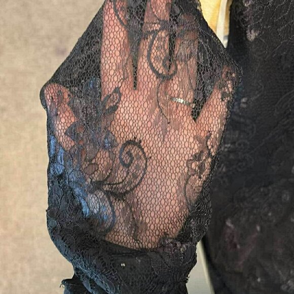 Black long sleeve lace mermaid wedding dress size 16W - Picture 2 of 5